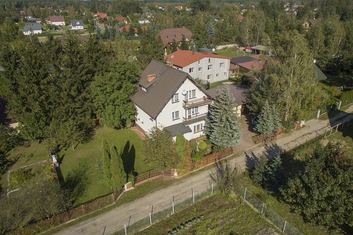 dom w Stare Babice o powierzchni 377m2, powierzchnia działki  m2, cena: 860000